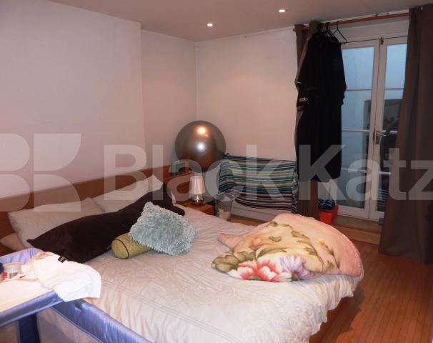 			GARDEN FLAT!, 2 Bedroom, 1 bath, 1 reception Flat			 Marylands Road , MAIDA VALE